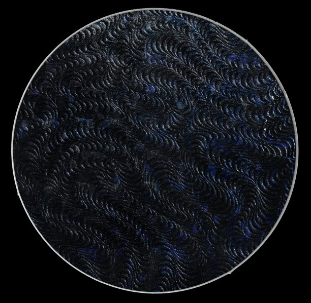 圆形黑色贴纸，蛇纹纹理。图片下载