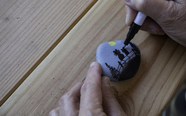 画石叫快乐石图片下载