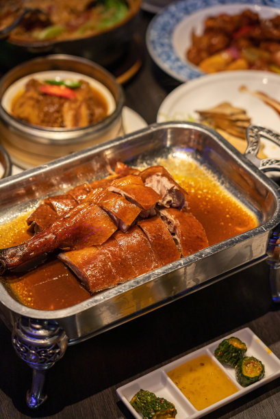 丰盛的广东菜图片下载