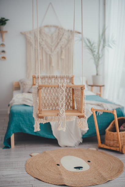 木制挂秋千图片下载