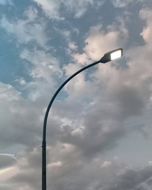 路灯灯柱图片下载