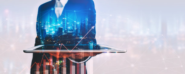 商业人士使用平板电脑在未来的网络和数字营销城市技术背景下图片下载