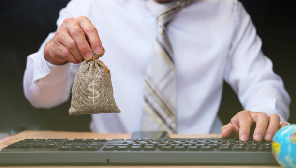 省钱理念，桌面背景堆币，金融银行广告币，宏观币图片下载