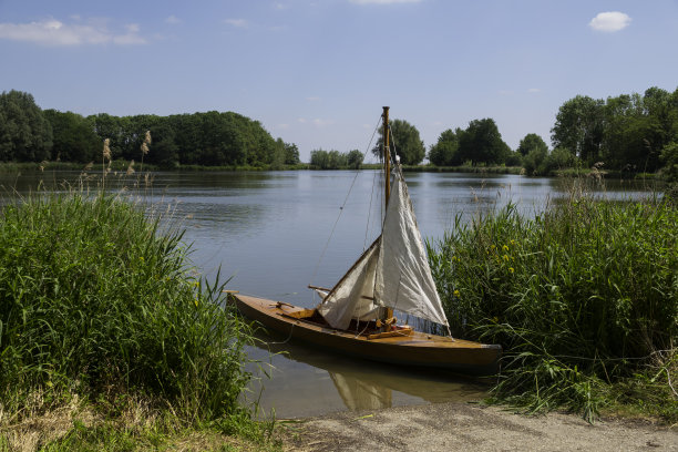 1916年的旧帆船的复制品图片下载