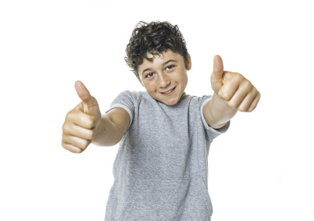 年轻可爱的少年肖像孤立在白色图片下载