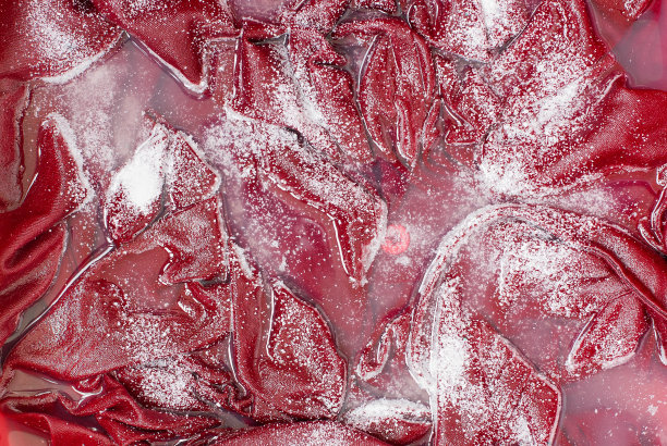 衣物洗前浸泡。图片下载