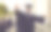 高兴的毕业生与文凭卷轴图片下载