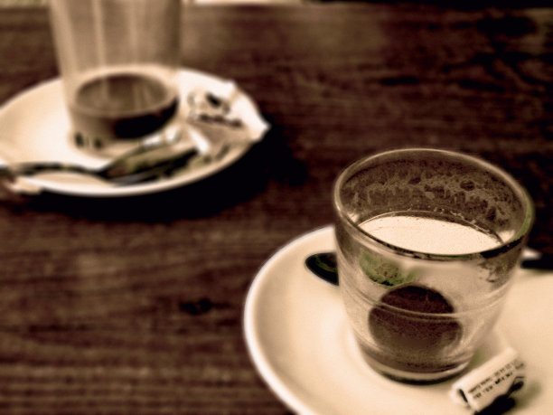 你相信咖啡朗姆酒。图片下载