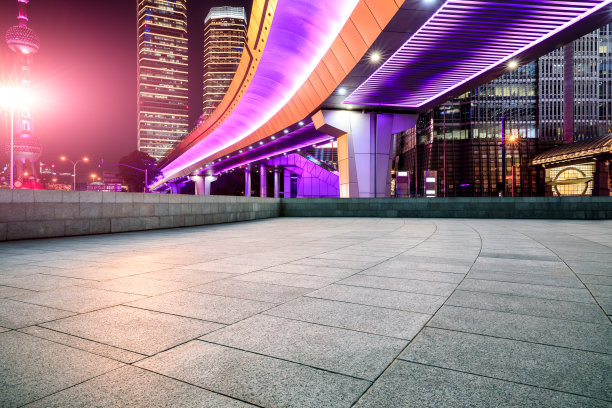 上海的夜空广场路和城市建筑风景图片下载