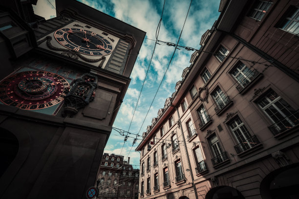 瑞士伯尔尼的瑞士建筑和Zytglogge钟楼图片下载