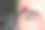 一个白人男性梳理眉毛的特写照片。宏。影棚拍摄。中期的年龄。美容院里，美容师正在用镊子给一位美男子拔眉毛。蓝眼睛。图片下载