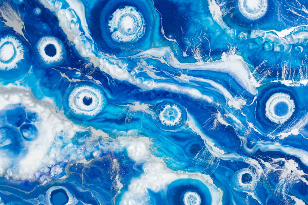 环氧树脂艺术背景。蓝白树脂艺术图片下载