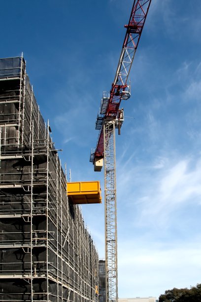 2021年5月2日。澳大利亚比恩圣戈斯福德56-58号新建筑工地的顶层施工进度。系列的一部分。图片下载