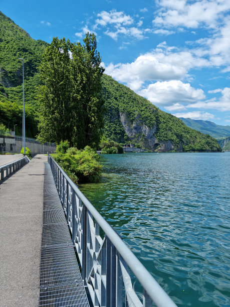 伊塞奥湖图片下载