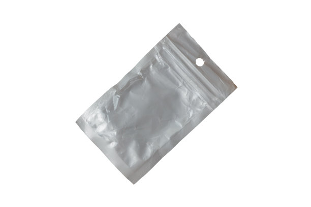 小皱巴巴的银塑料拉链锁袋图片下载