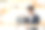 自我隔离、家庭办公和新冠肺炎隔离期间工作的现代工作者图片下载