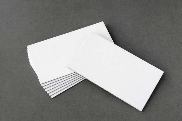 灰色背景上的名片。图片下载