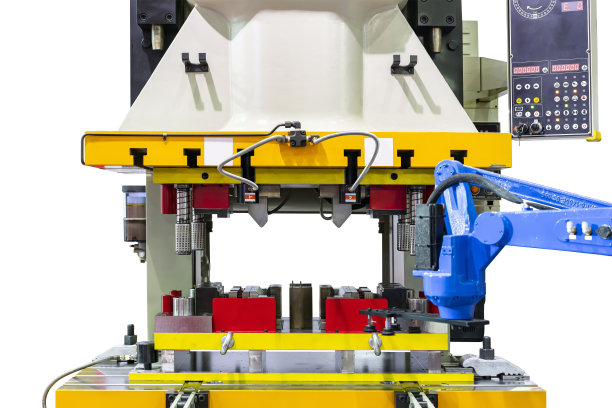 自动液压机和冲床模具或模具夹具与机器人手臂和吸盘形成金属板在制造过程中与夹料路径隔离图片下载