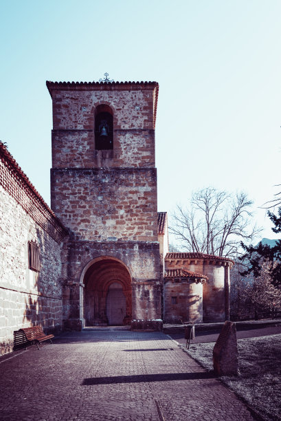 阿斯图里亚斯的维兰纽瓦德坎加斯修道院图片下载