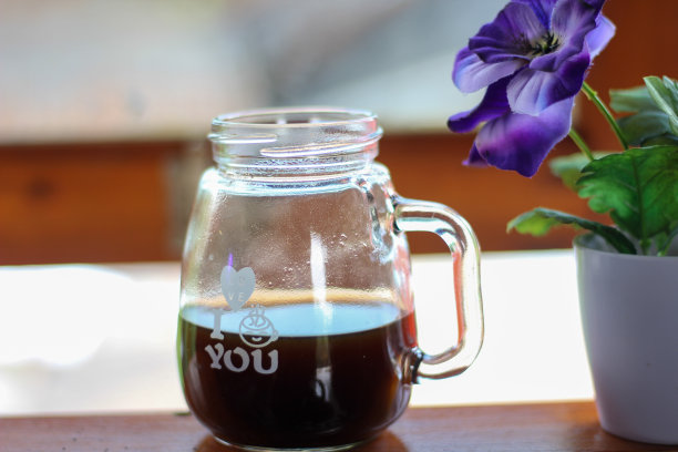 咖啡杯图片下载