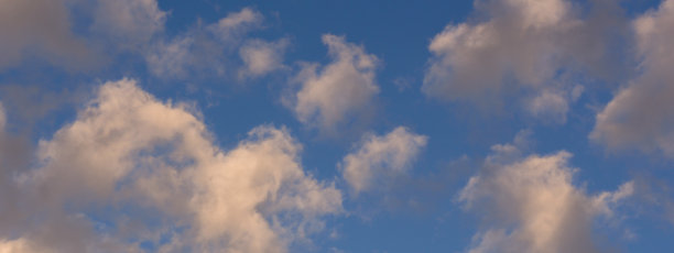 蓝天白云。全景图片下载
