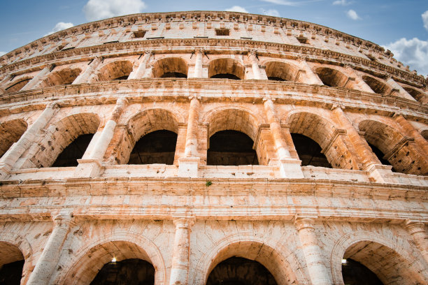 在罗马斗兽场。旅行指南和在意大利休息。欧洲观光地标和旅游图片下载