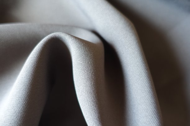 波纹简单的深灰色粘胶和聚酯织物图片下载