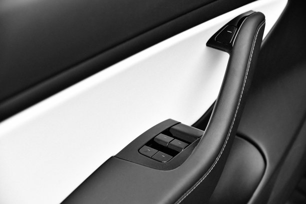 车门打开，把手在里面图片下载