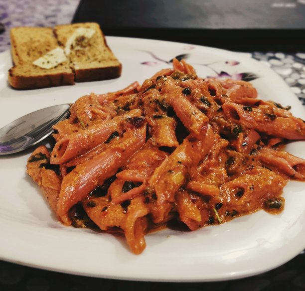 红酱意大利面图片下载