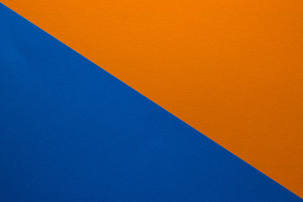 背景的两种颜色蓝色和橙色分对角线。图片下载