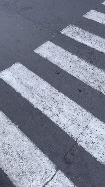 街道上的条纹图片下载