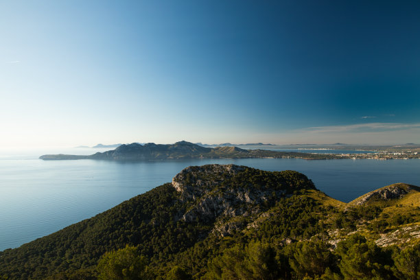 在马略卡岛的波伦萨港，福门托的一部分景色令人惊叹图片下载