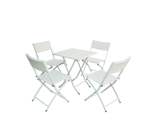 一套花园木桌子和椅子孤立在白色的背景。女售票员路径图片下载