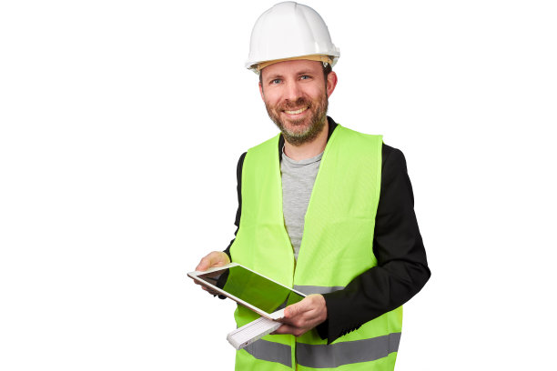 一名建筑师或土木工程师戴着白色安全帽和安全背心在工作室拍摄的高分辨率肖像，以白色背景为背景图片下载