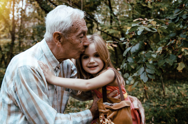 向我可爱的外孙示爱图片下载