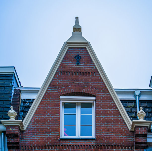 带有建筑装饰的建筑细节图片下载