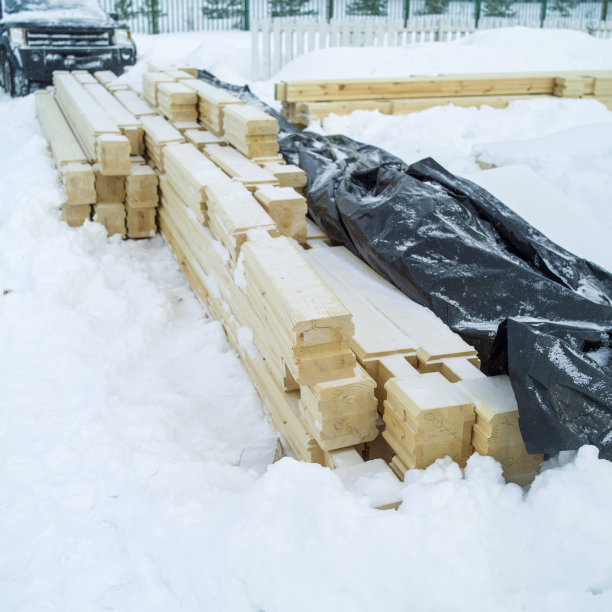 建筑工程和暴风雪图片下载
