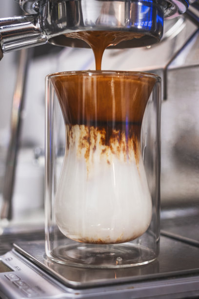 准备咖啡喝图片下载