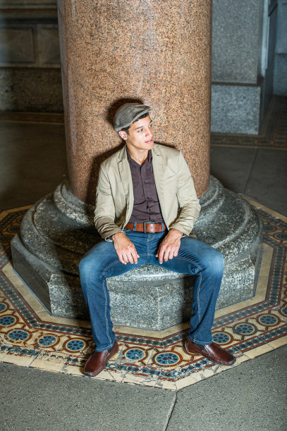 年轻人放松专栏图片下载