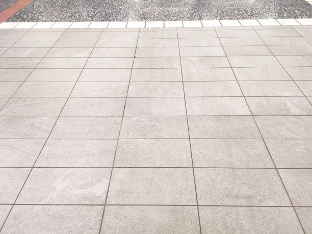 街道道路地面砖石铺装透视图。图片下载