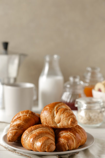 早餐羊角面包图片下载