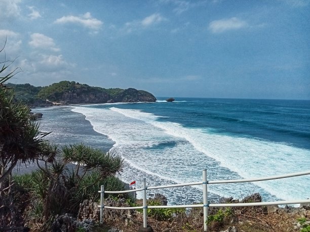 德里尼海滩图片下载