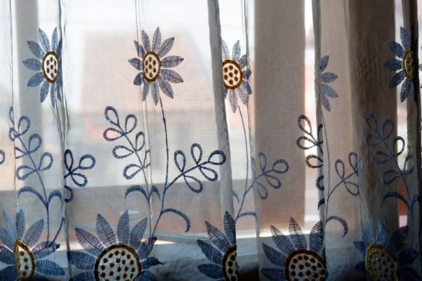 窗帘的窗口图片下载