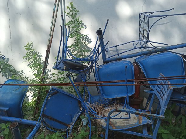 椅子墓地图片下载