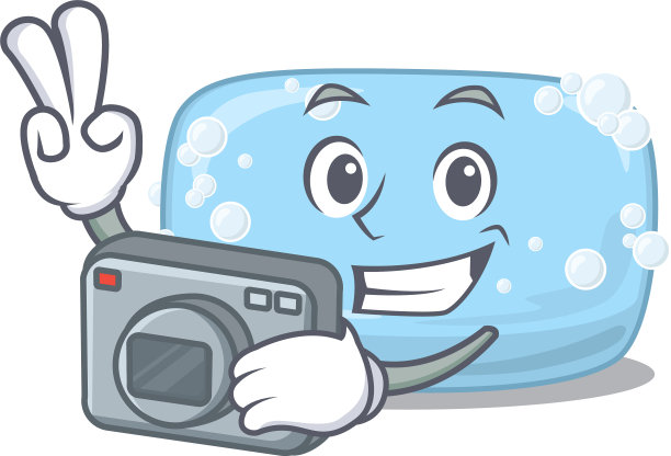 一个熟练的摄影师用相机肥皂工作图片下载