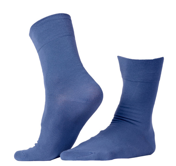 棉袜孤立在白色背景上。图片下载