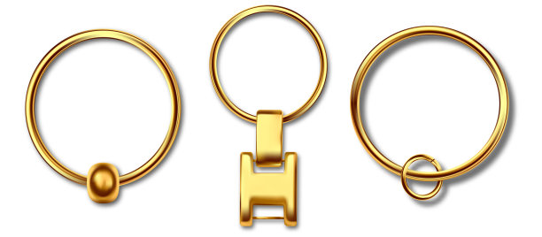 皮革钥匙链，饰品钥匙圈模型。钥匙持有人和breloque插图。钥匙环持有人孤立在白色背景。空白的配件。图片下载