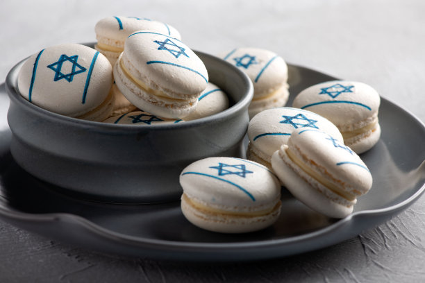 装饰着大卫之星的马卡龙是为了庆祝犹太节日。图片下载