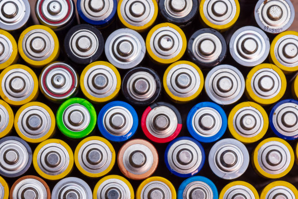 许多人使用AA电池图片下载