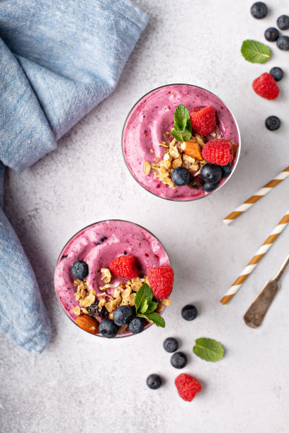 浆果冰沙头顶击球图片下载